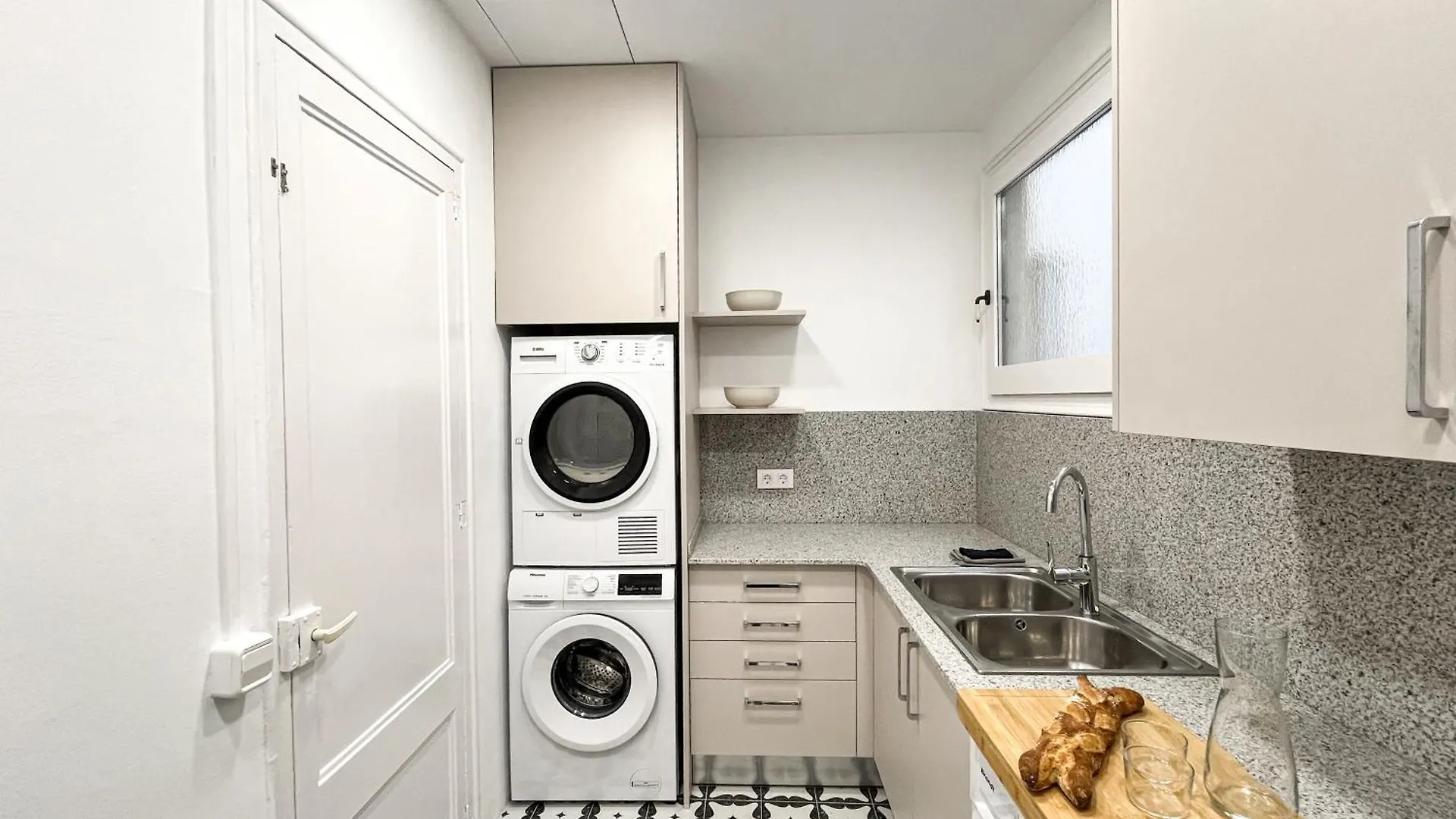 Cycle Haven Apt In Girona Center 아파트
