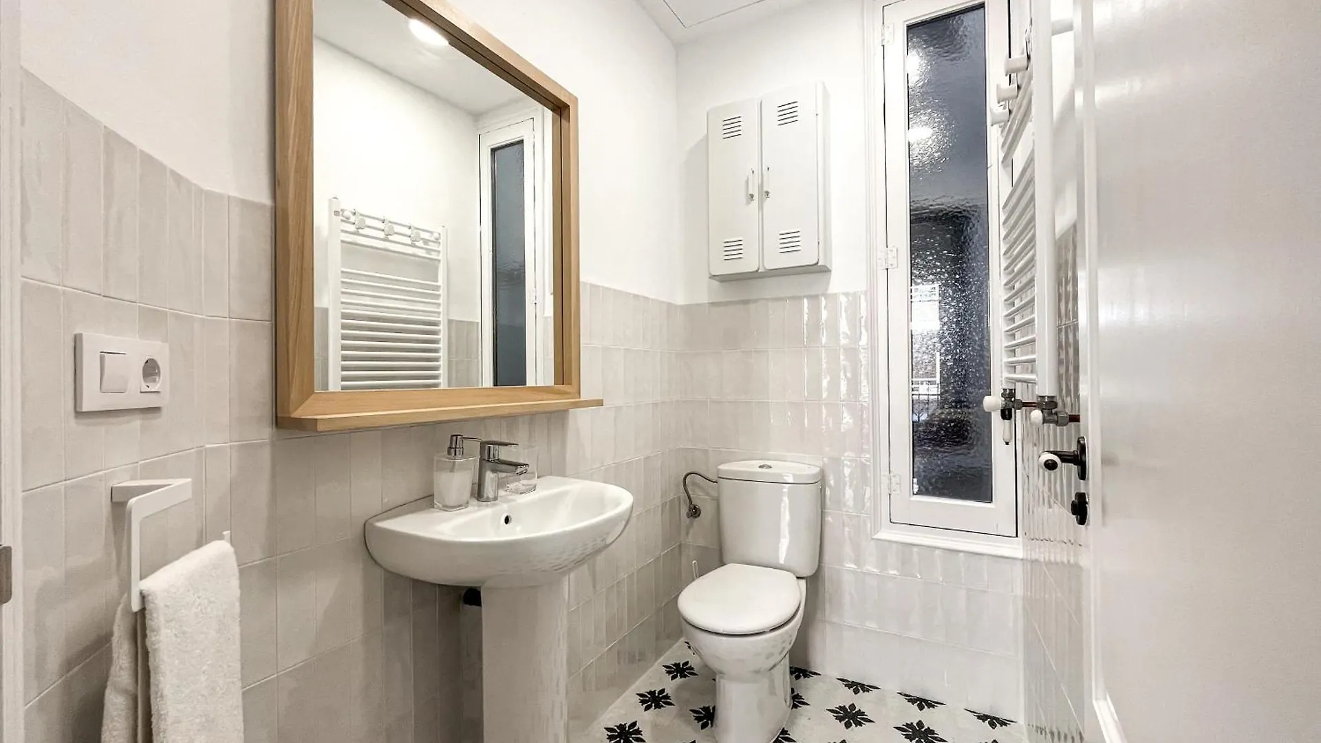 Cycle Haven Apt In Girona Center